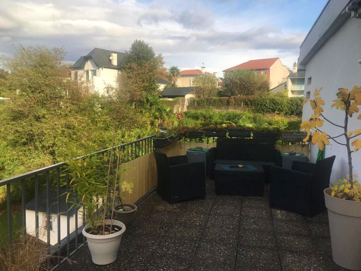 Appartement D'Une Chambre A Lourdes Avec Magnifique Vue Sur La Montagne Et Terrasse Amenagee Exterior photo