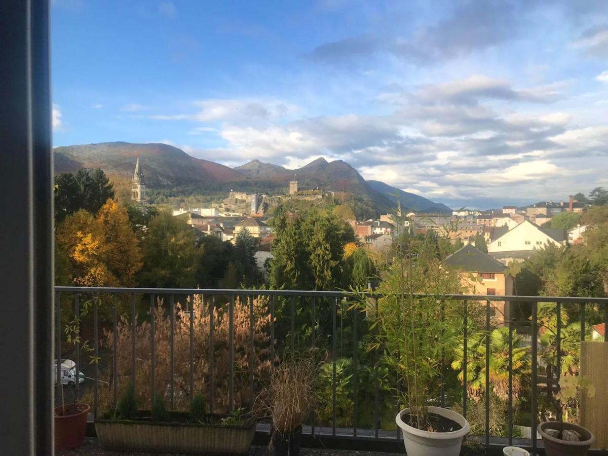 Appartement D'Une Chambre A Lourdes Avec Magnifique Vue Sur La Montagne Et Terrasse Amenagee Exterior photo